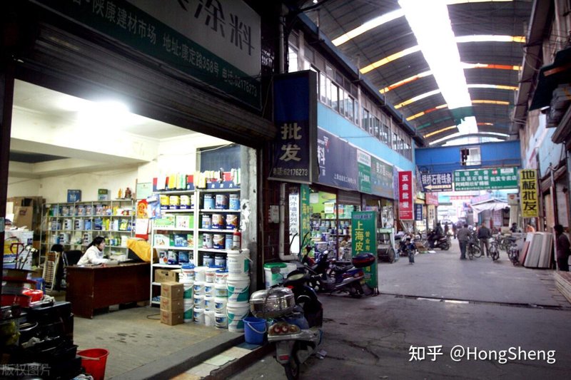在建筑装修过程中,防水材料的选择和使用备受关注。许多人担心这些材料是否会对人体健康造成危害。今天我们就通过故事叙述的方式,揭开防水材料的神秘面纱。